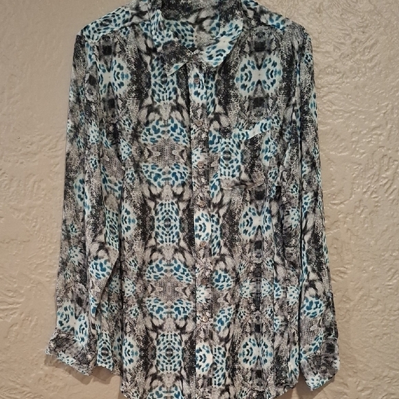 Vince Camuto Tops - Vince Camuto Blue and Black Long Sleeve Button Down Shirt
